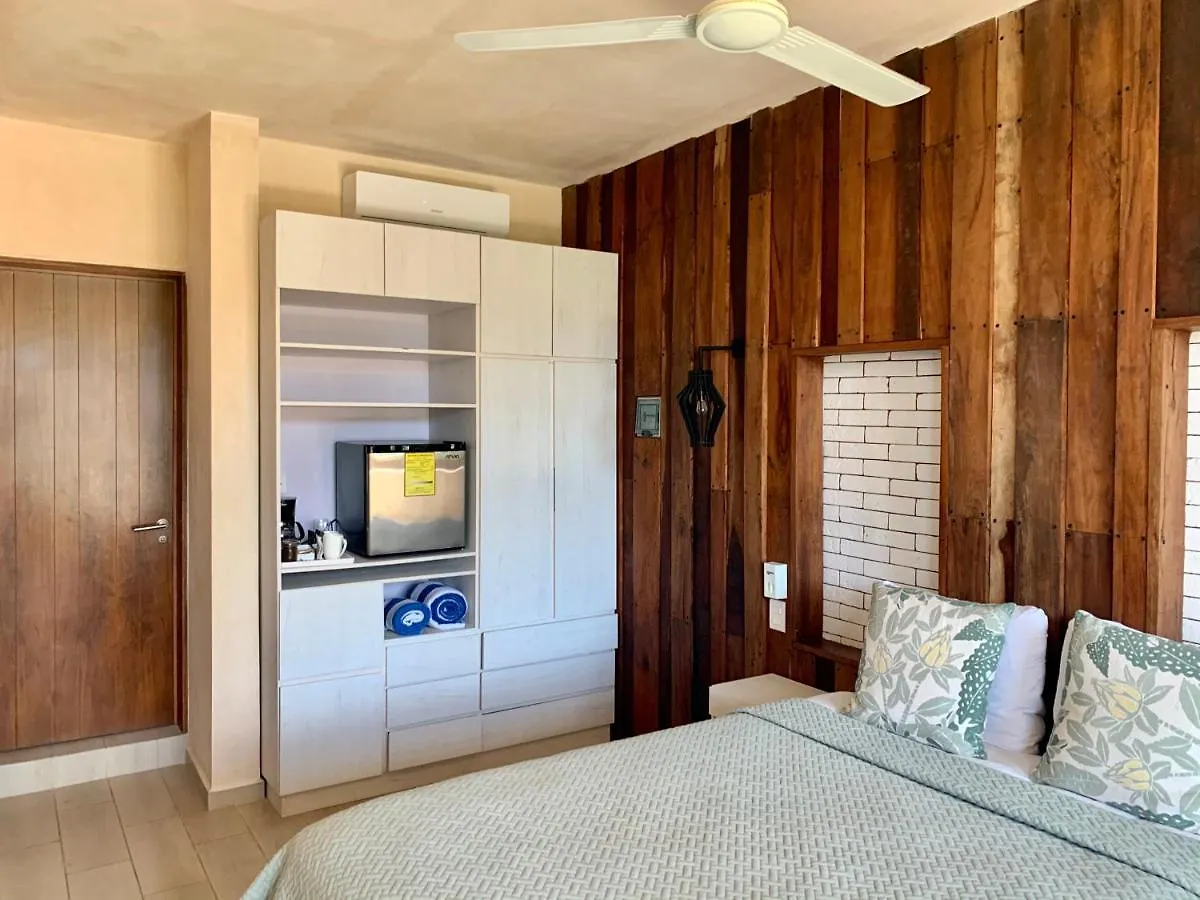 Polo 15 Suites Playa del Carmen 4*,